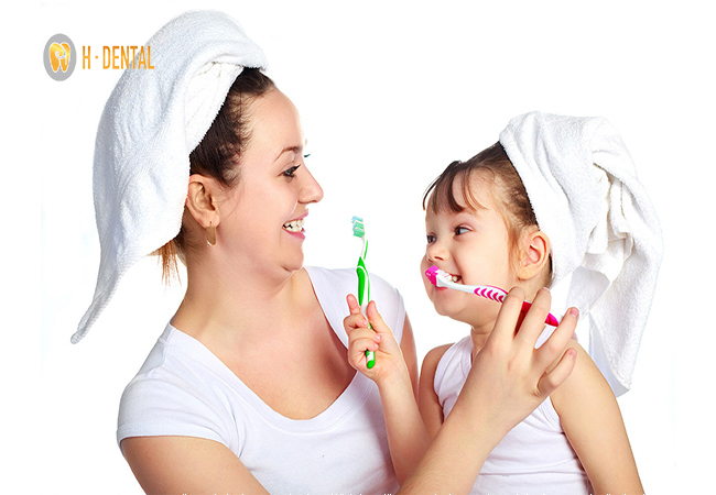 Trang bị kiến thức về vệ sinh răng miệng tránh mắc bệnh là rất cần thiết